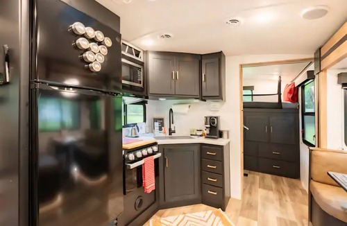 Eden House | Private RV + Wellness Studio Near Savannah. Sleeps 8 .Fire Pit.
