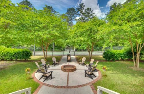Ruffin House | Private Walterboro Estate w/Deck + Fire Pit!