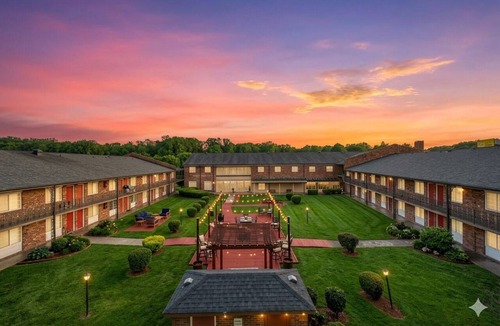 Sheffield Park Apartment | Quaint Charlotte StudioAPT withA/C 24hrGym 7Mins toHospitals&DowntownFreeParking