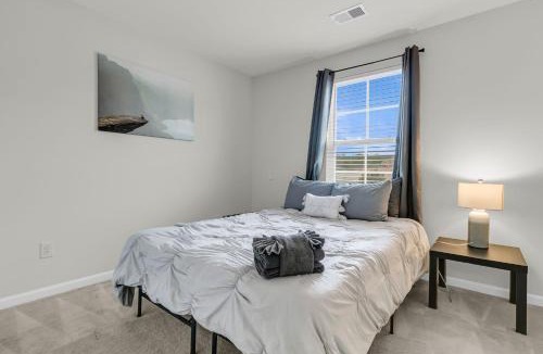 Ladson House | Quiet 3 Bedroom Escape in Ladson with 2 Car Garage