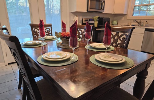 Goose Creek House | Quiet 3‑bedroom Goose Creek home at cul‑de‑sac’s end next door to a park
