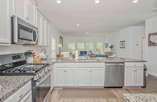 Red Hill House | Quiet 4BR Golf Getaway at Legends Resort