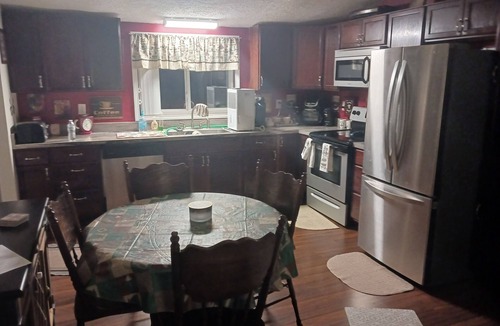 Colleton County House | Quiet and in the country.