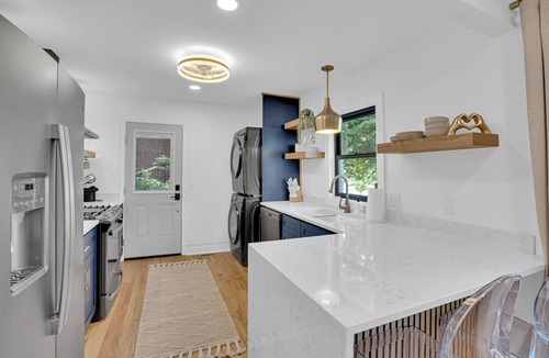 Shandon House | Quintessential 2-bedroom bungalow in the heart of Shandon in Columbia, SC.