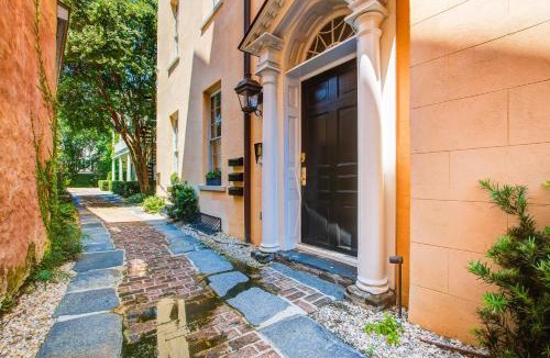 South of Broad House | Rainbow Row Pied-À-Terre - 30 Day Rental