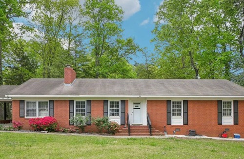 Northeast Raleigh House | Raleigh Urban Cabin in the Woods, Pet Friendly, Covered Carport