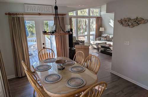 Ocean Ridge House | Renovated Edisto Beach Pets OK Mini Golf Pools Golf Cart Pickleball w/Amenities