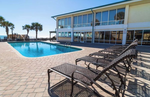 Litchfield by the Sea Hotel | Resort View King Room | Peaceful Stay with Poolside Resort Views