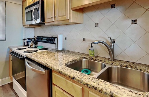 North Litchfield Beach Condo | Retreat 615- Great Views, Nicely furnished, Pool, Easy Beach Access