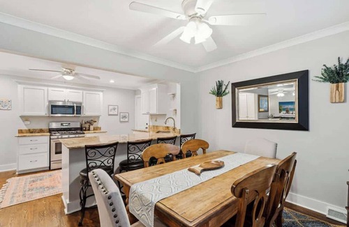 West Ashley House | Retreat Near the Charleston Greenway | Water Views
