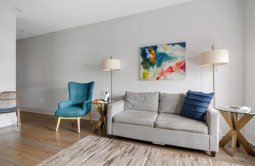 Downtown Charleston Apartment | Retreat on King Street | Ashley Suite