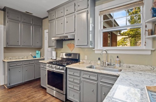 Shandon House | Rosewood Charm 3/2 Downtown