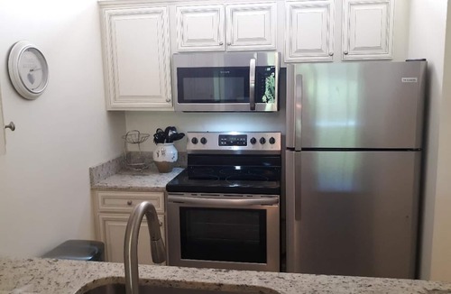 Myrtle Beach Condo | Sand and Sea Escape - Beautifully Remodeled Condo in Ocean Creek Resort-Sleeps 6