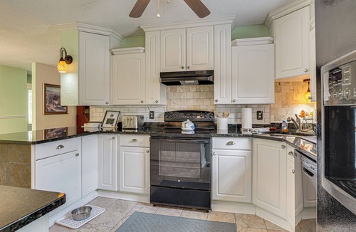 Aiken House | Screened Porch, Private Pool! Family Home in Aiken