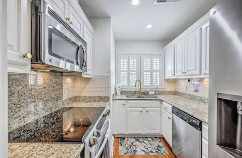 Tarpon Pond Cottage | Seabrook by the Seashore by Sandpiper | Near Beach