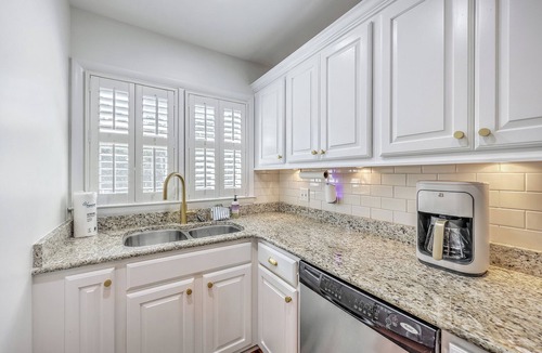 Tarpon Pond Cottage | Seabrook by the Seashore by Sandpiper | Near Beach