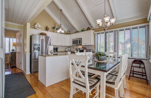 Sealoft Villas Villa | Seabrook Exclusives | 946 Sealoft