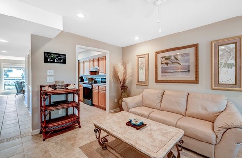 Spinnaker Beachhouses Villa | Seabrook Exclusives | 702 Spinnaker Beach