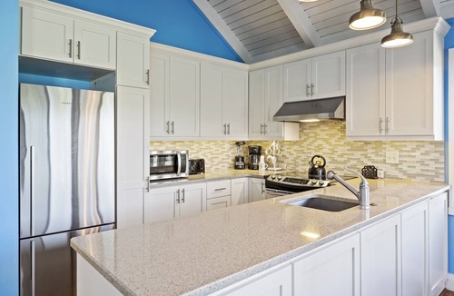 Sealoft Villas House | Seabrook Villa with loft and marsh views! Pet Friendly! Walk to Beach!