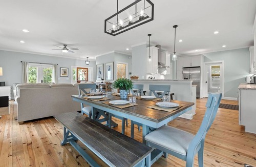 Seabrook Island House | Seabrook Village! Amenity access available for purchase! Pet Friendly!