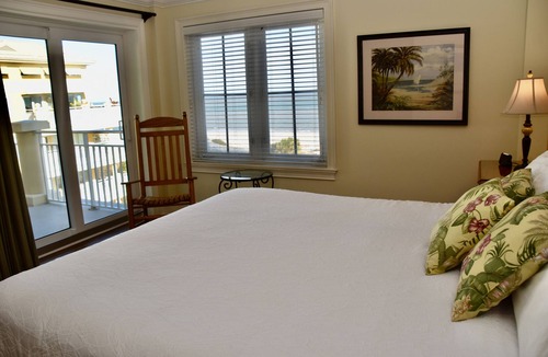 Daufuskie Island Villa | SEACLUSION Villa- Beautiful OCEANFRONT PENTHOUSE views of Pool/Beach