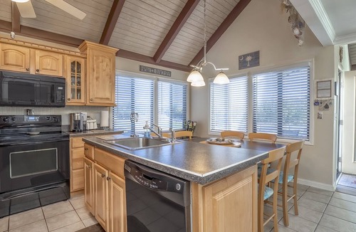 Seabrook Island House | Sealoft! 3 Decks w/Amazing Views! Neighborhood Pool! Walk to Beach! Amenity access included!