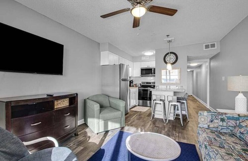 Garden City Condo | Seawatch Condo | Marsh View & Pool | Cozy 2BR | Relaxing Amenities Free Travel Insurance on weekly rentals