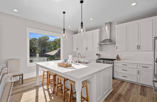 Terrell House | Sensational Sunsets by SoCharm | *Brand NEW* Luxury Home w/Pool/Hot Tub and Expansive Views