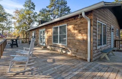 Belmont House | Serene Lakefront Home on Lake Wylie | Belmont