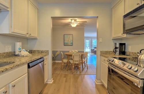 The Cottages Cottage | Shipyard Cottage - Private Beach & Golf! Pet Friendly! Free beach chairs,towels.