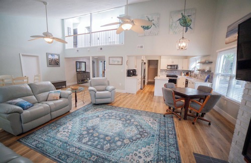 Saint Helena Island House | Shorely Blessed on Marlin, Pet Friendly, 6 seat golf cart included