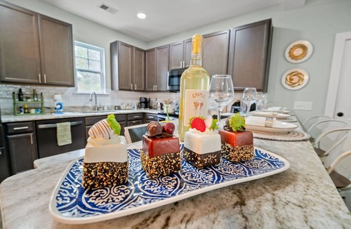 Johns Island House | Sleeps 10 - Private Pool - Close to Folly & Kiawah