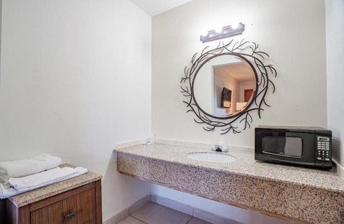 Walterboro Hotel | Southern Inn By OYO Walterboro I-95