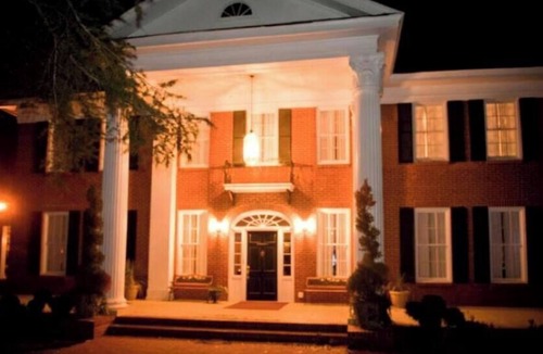 St. Andrews House | Spacious 10-bedroom house in tranquil Columbia with AC