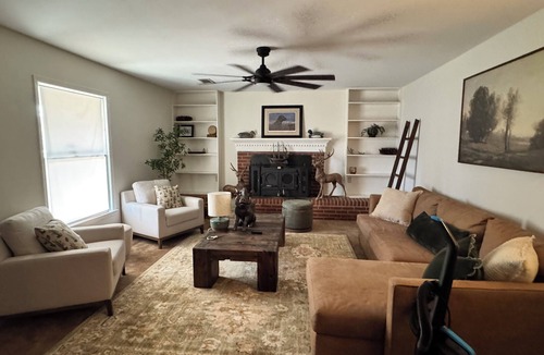 East Dublin House | Spacious 4-bedroom farmhouse located in East Dublin.