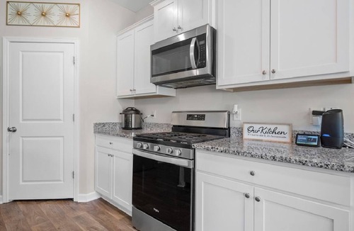 Summerville House | Spacious 5-bedroom house in welcoming Summerville with WiFi, AC