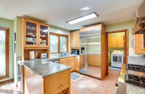 West Beach House | Spacious Kiawah Island Home w/Deck, Walk to Beach