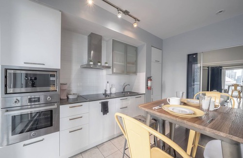 Central Waterfront Apartment | Spacious & Modern 2BR Downtown Suite w/Parking