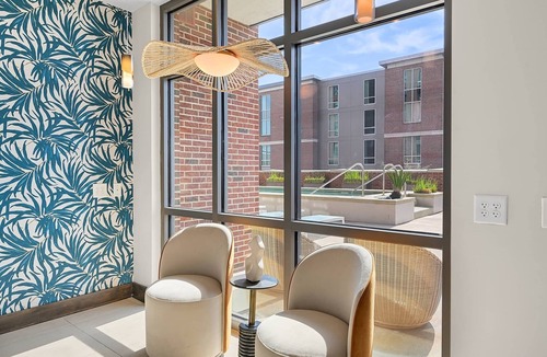 Cannonborough Elliotborough Apartment | Spacious & Modern Stay near King St - Sleeps 6!
