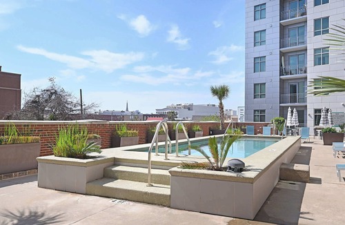 Cannonborough Elliotborough Apartment | Spacious & Modern Stay near King St - Sleeps 6!