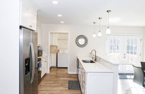 Westport House | Spacious Retreat Near Lake Norman | Sleeps 6