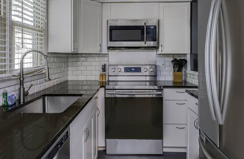 Tarpon Pond House | Spacious Tarpon Pond Cottage! Close to Beach Amenity Cards!