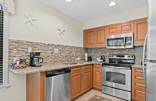 Arcadian Shores Villa | St James Pk 8C in Kingston, 1st floor, Pool, Beach