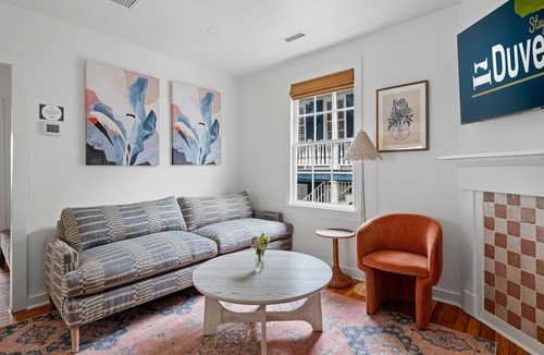 Downtown Charleston Apartment | Starry Night Suite | Close to King Street