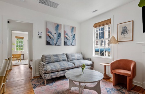 Downtown Charleston Apartment | Starry Night Suite | Close to King Street