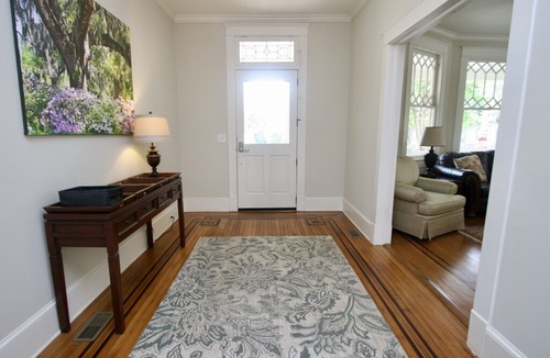 Cannonborough Elliotborough Apartment | Stay in Luxury. Eat,Shop W/ Locals- King Street 5 Blocks
