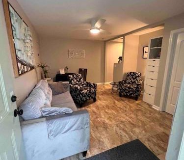 Beaufort House | Stay Play On Golf Course. Pet Yes