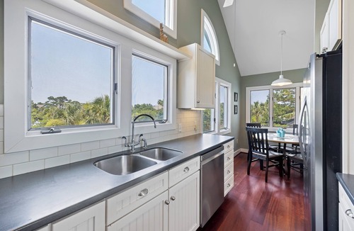 Seabrook Island House | Steps to the Beach on Seabrook! Family Favorite w/Club Access