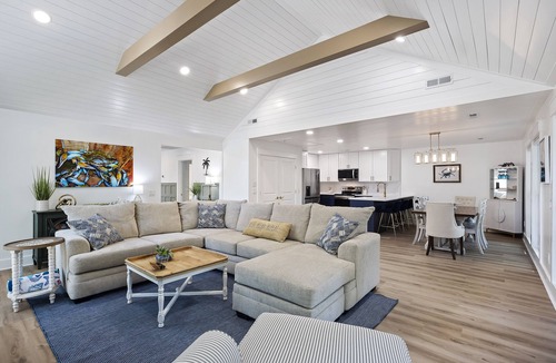 Isle of Palms House | Stunning Designer Home, Fully Renovated, in Gated Community Near Beach.