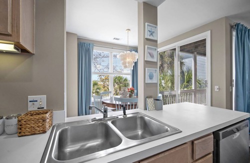Bonito Boathouses House | Stunning Marsh Views from 4 Porches, Golf Cart Included, Pet Friendly - 850 Bonito